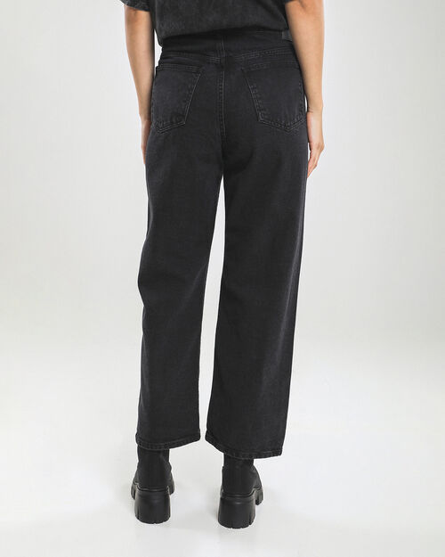 Straight Jeans Efecto Lavado